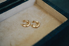 Eden Small Gold Hoop Earrings