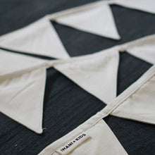 Triangle Bunting