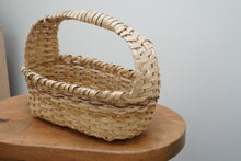 Wicker Breadbasket