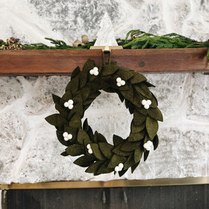 Felt Mistletoe Wreath