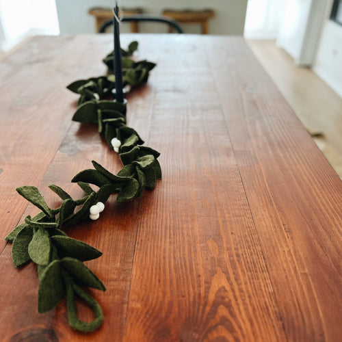 Felt Mistletoe Garland