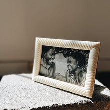 Amalesh Frame