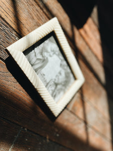 Amalesh Frame