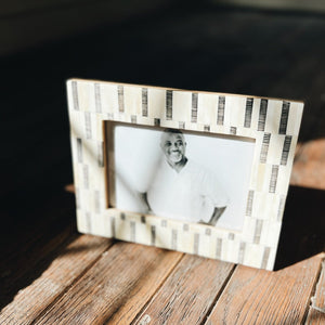 Dashes Frame